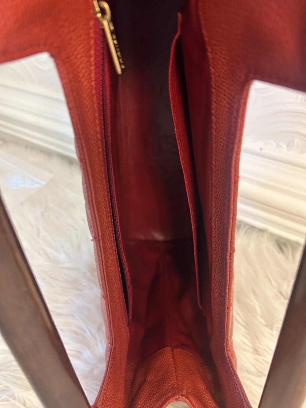 CHANEL Wood Handle Tote in Red Caviar - Picture 13 of 17